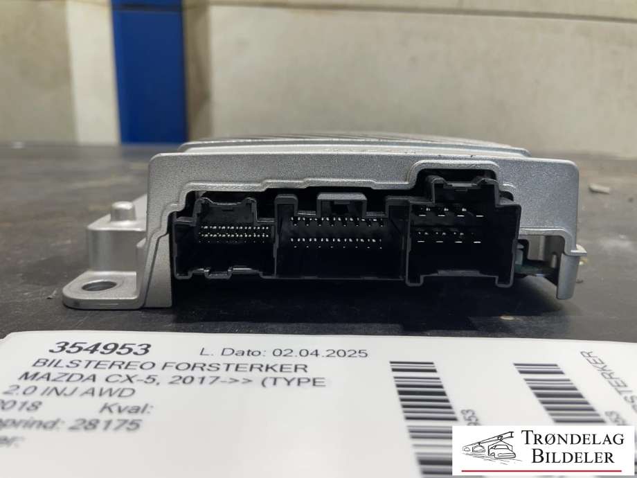Bilstereo forsterker til Mazda CX-5 2017-->> (Type II)  (K123 66 A20|)