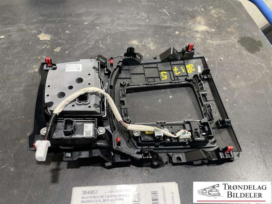 Bilstereo betjeningspanel til Mazda CX-5 2017-->> (Type II)  
