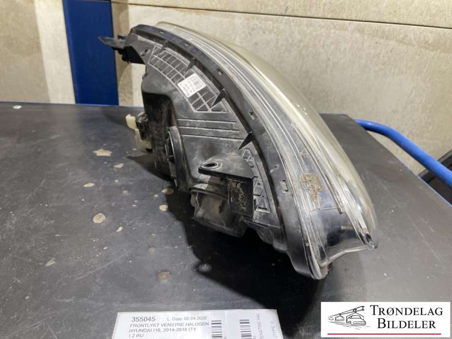 Frontlykt venstre halogen til Hyundai i10 2014-2018 (Type II)  (92101B 9300|)