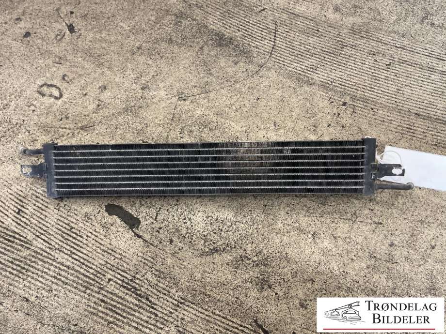 Oljekjøler til Land Rover Discovery 2009-2017 (Type IV)  (CALSONIC KANSEI|7H32-9N103-AC|LR016639|)
