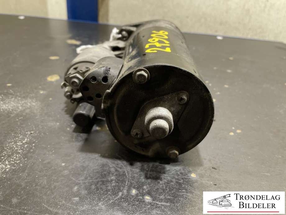 Starter diesel til Mercedes E-Klasse 2009-2013 (Fase 1) (W212) (W212) (A6519064300|A651906430080|0001139085(086)|A651906430081|0986024590|A6519062300|A651906230080|A6519062400|A651906240080|A6519062800|A651906280080|LRS02522|A6519061200|0001149400|)