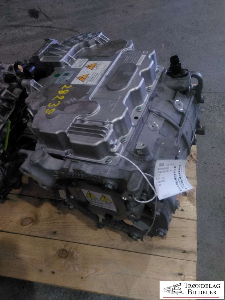 Motor elbil foran til Peugeot e-3008, 2023-->>