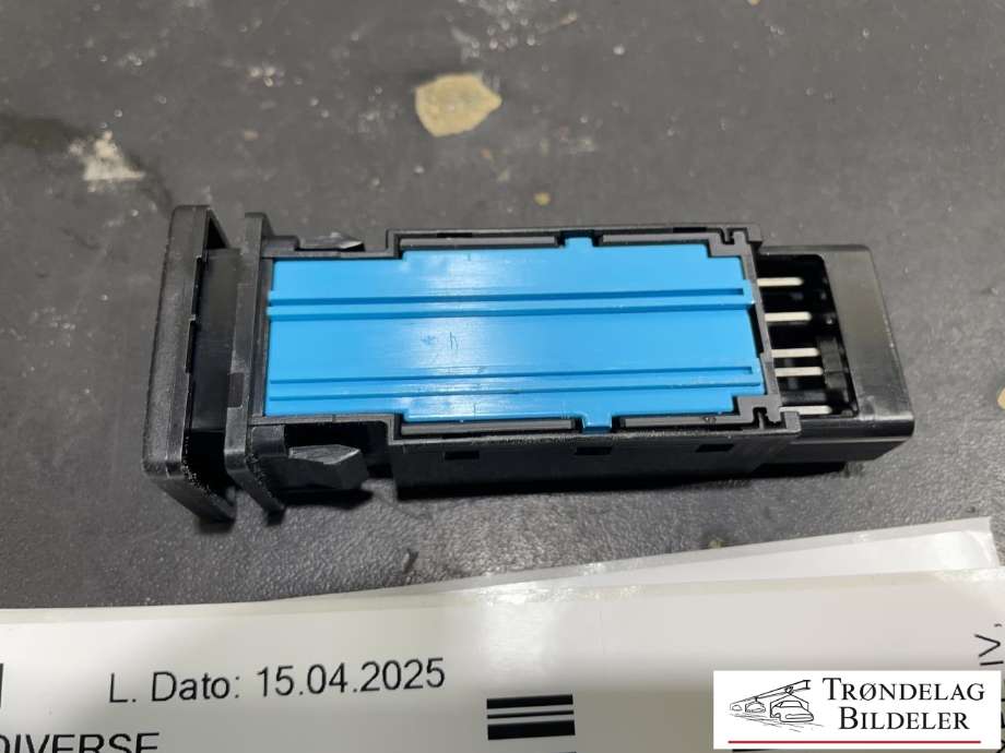 Bryter diverse til Toyota RAV4 2016-2019 (Type IV, Fase 2)  