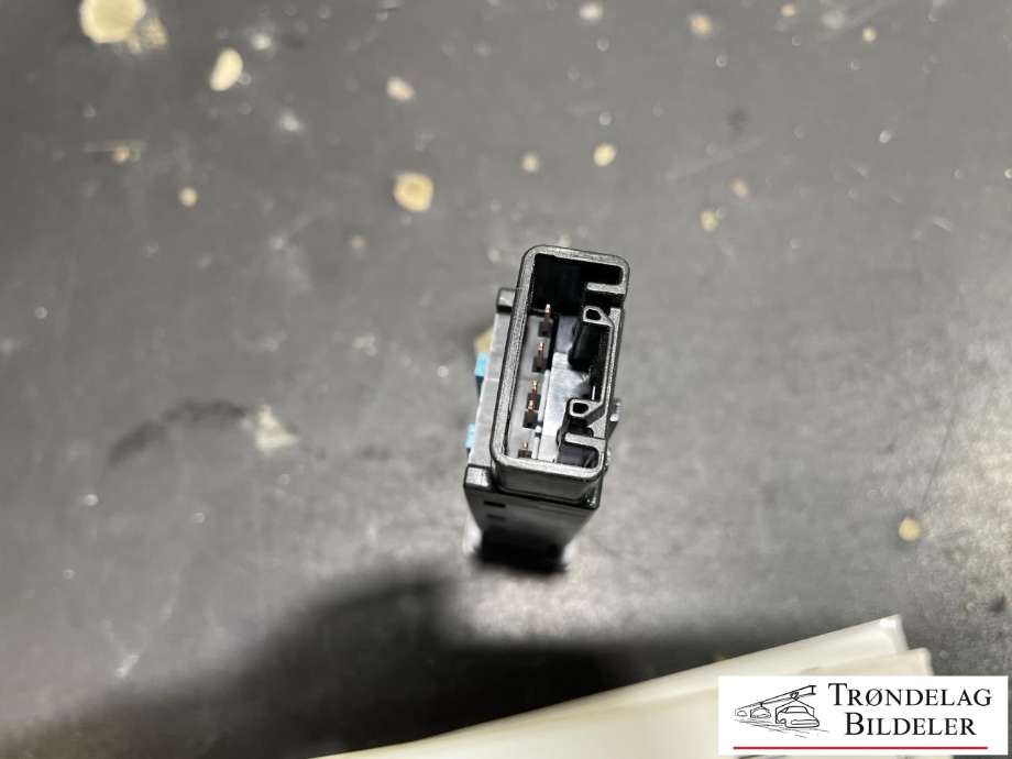 Bryter diverse til Toyota RAV4 2016-2019 (Type IV, Fase 2)  