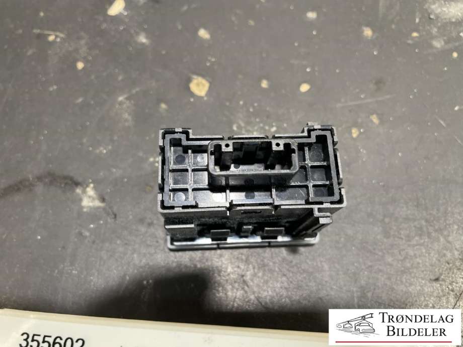 Bryter diverse til Toyota RAV4 2016-2019 (Type IV, Fase 2)  