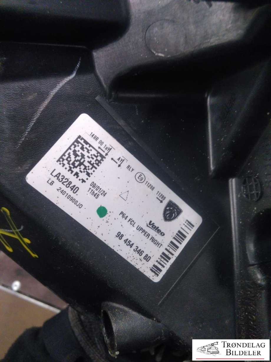 Frontlykt høyre halogen til Peugeot e-3008 2023-->> (98 512 171 80|)