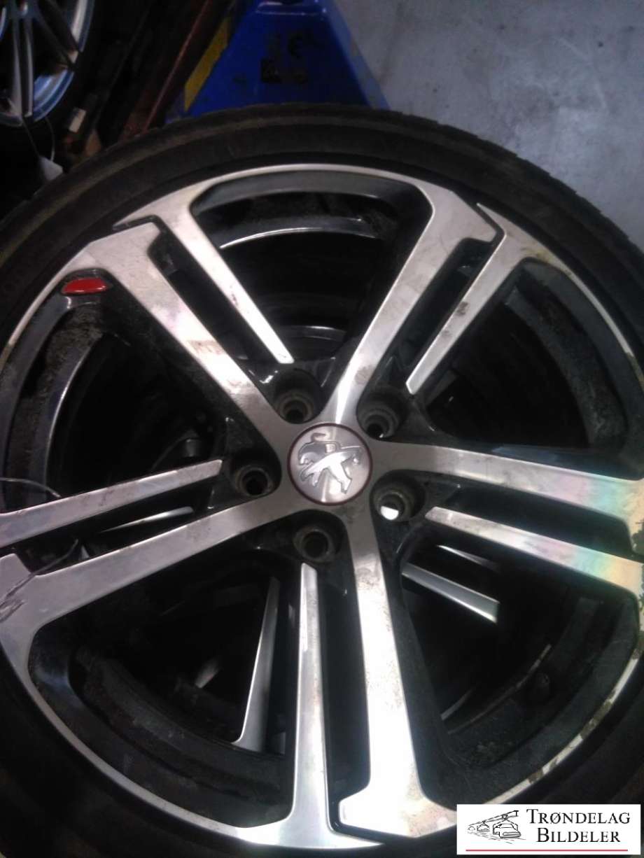 Hjulsett aluminium vinter til Peugeot 308, 2013-2021 (Type II) (225/45R17 5X108 8JX17 ET48? CB65.1MM)