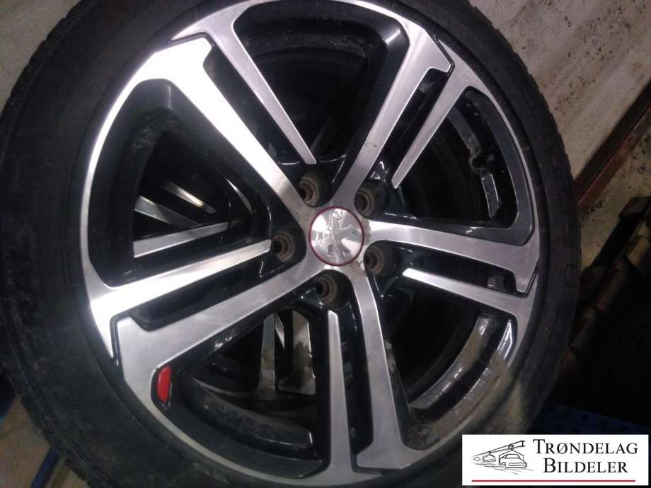 Hjulsett aluminium vinter til Peugeot 308 2013-2021 (Type II)  (225/45R17 5X108 8JX17 ET48? CB65.1MM|3MM MØNSTERDYBDE|PROD 46-17)