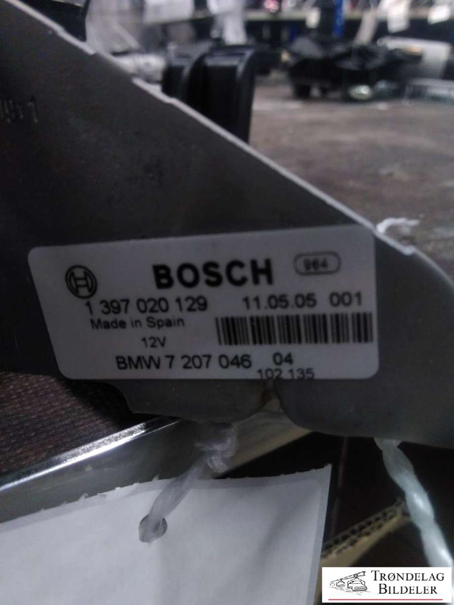 Viskermotor bakrute til BMW 5-Serie 2010-2017 (F10/F11) (F10/F11) (BOSCH|0390201213|7213233|1397020129)