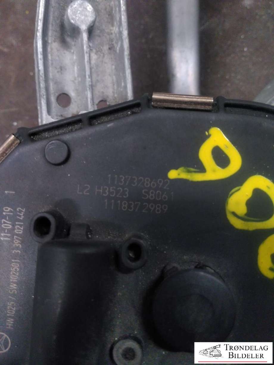 Viskermotor frontrute komplett m/overføring til Mercedes E-Klasse 2009-2013 (Fase 1) (W212) (W212) (BOSCH|3397021442|1137328692|A2128201240)