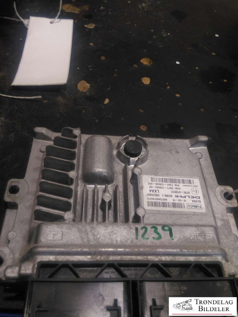 Styreenhet motor til Ford Kuga 2013-2019  (97RI-010012|DCMG.1|28526687)