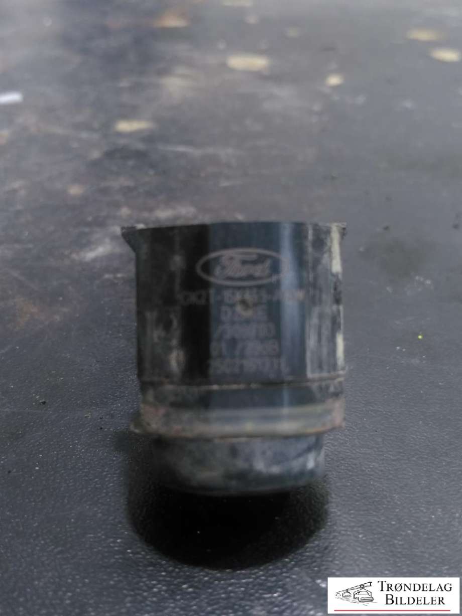 Parkeringssensor bak til Ford Kuga 2013-2019  (GK2T-15K859-AAW|)