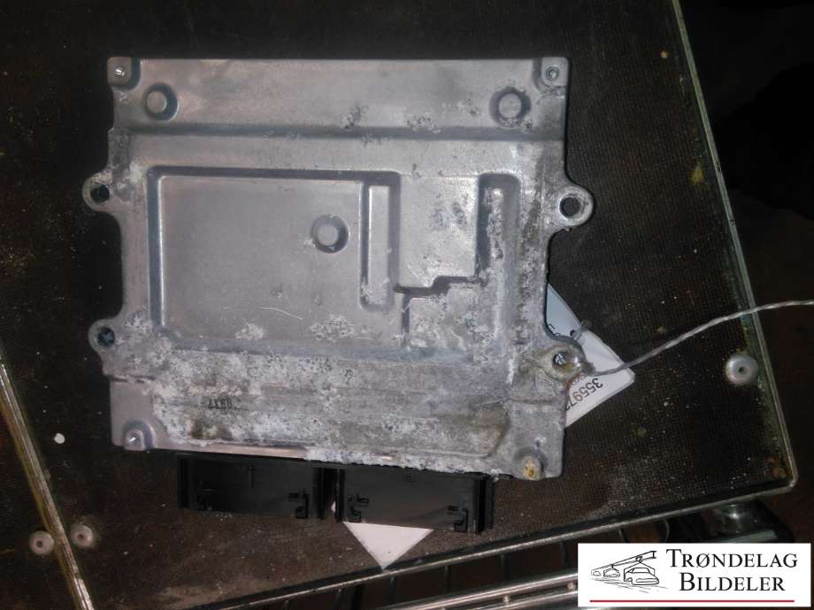 Styreenhet motor til Volvo V40 2012-2019  (31452623|)