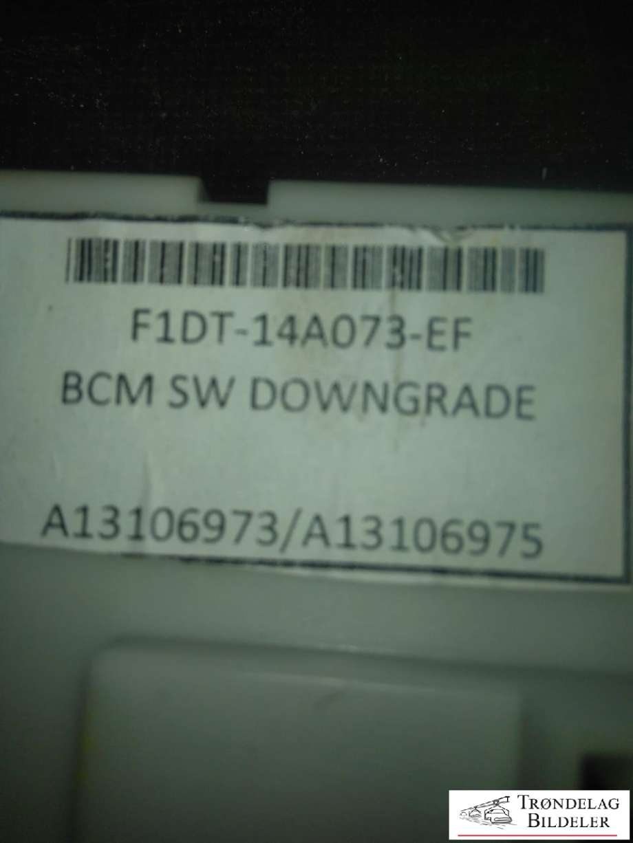 Sikringsboks kupe til Ford Kuga 2013-2019  (F1DT14A073EF|)