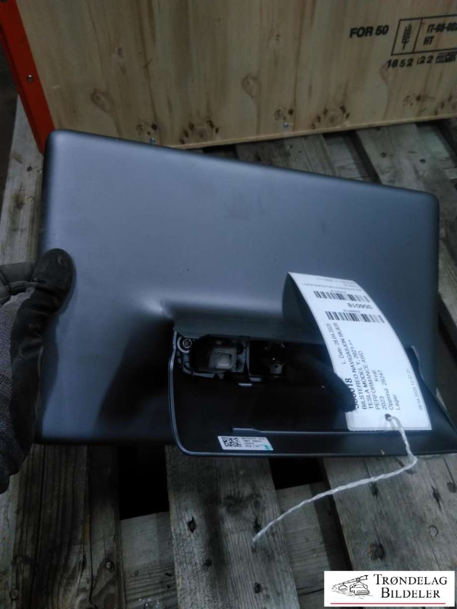 Bilstereo navigasjon skjerm til Tesla Model Y 2021-2024 (Type I)  (165932800A|)