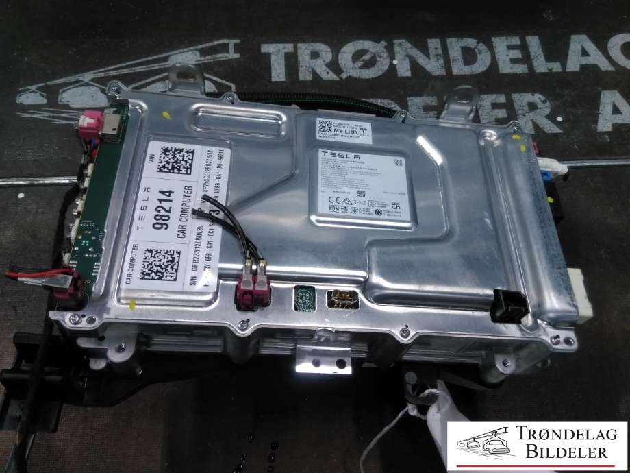 Styreenhet autopilot til Tesla Model Y 2021-2024 (Type I) (168443500J|)