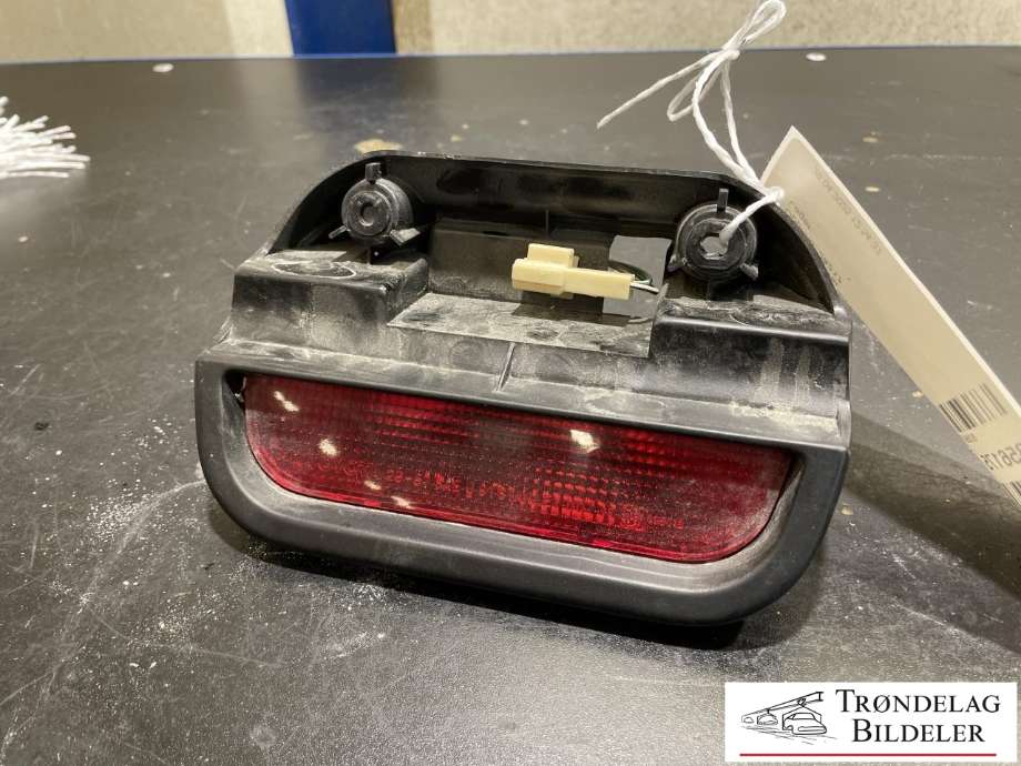 Baklykt bremselys bakrute til Toyota Hiace, 2007-2012 (Fase 3)  (8157026160)