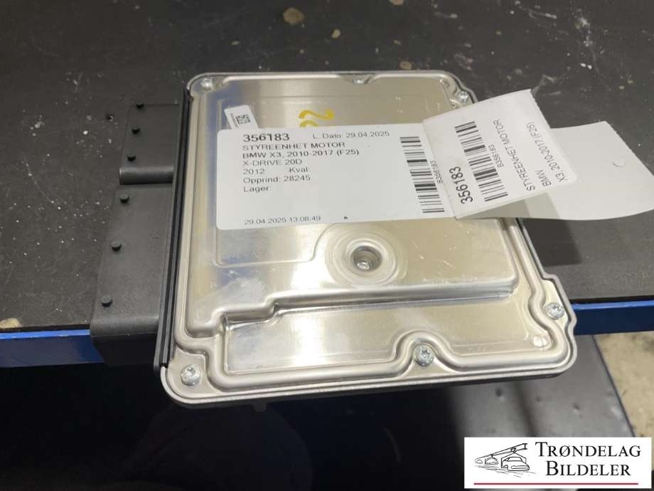 Styreenhet motor til BMW X3 2010-2017 (F25) (F25) (8518477-01|)