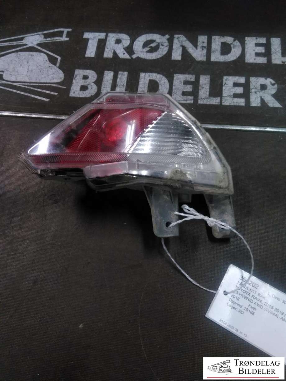 Tåkelykt bak til Toyota RAV4, 2016-2019 (Type IV, Fase 2)  (8148042060)