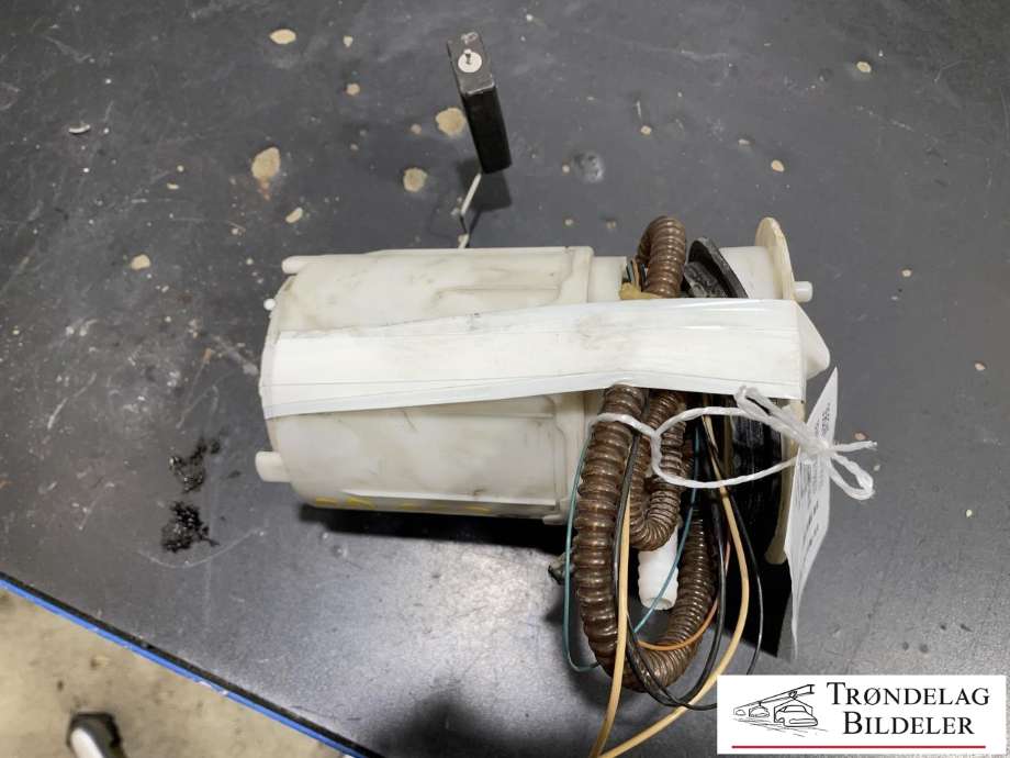 Bensinmengde fordeler til VW Golf V, Combi, 2003-2008  (1K0 919 051 AR)