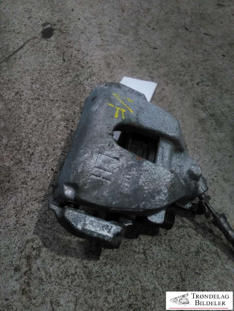 Bremsecaliper venstre foran til Ford Focus, electric 2012-2018  (1682876|AV61-2B302-AA|5134095|BV61-2B135-AA|320X25MM)