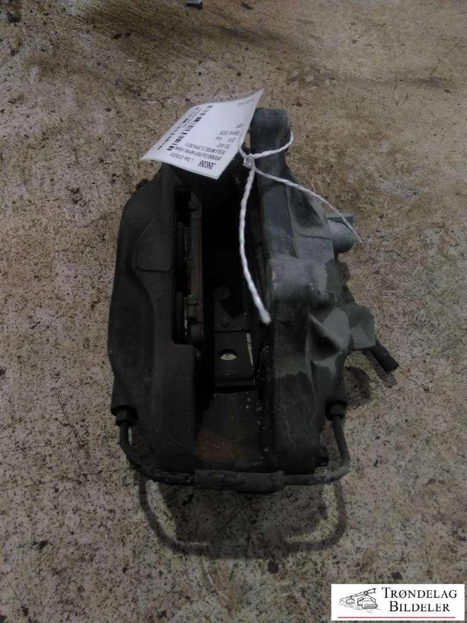 Bremsecaliper høyre foran til Tesla Model S, 2016-2021 (Fase 2)  (1007795-00-C)