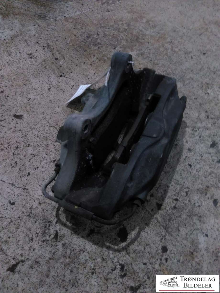 Bremsecaliper venstre foran til Tesla Model S, 2016-2021 (Fase 2)  (1007794-00-C)