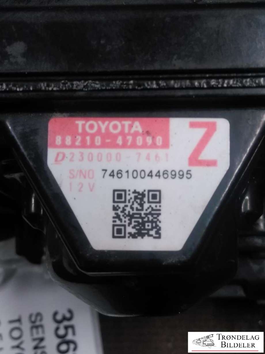 Sensor radar til Toyota RAV4 2016-2019 (Type IV, Fase 2) (DENSO|8821047090|)