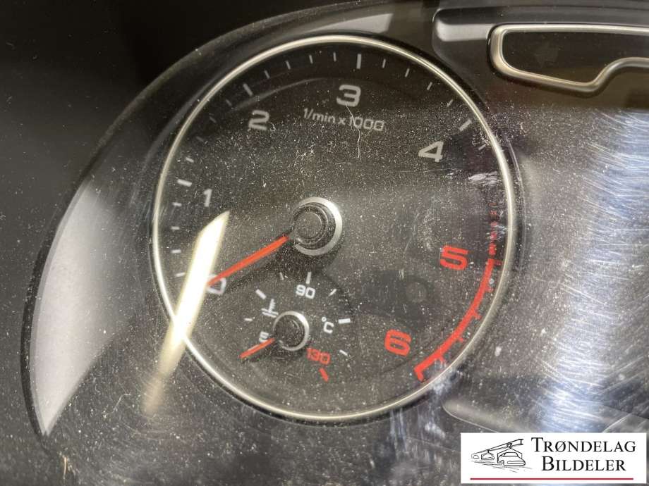 Instrumentpanel til Audi Q3 2011-2014 (Type I, Fase 1)  (8U0 920 930 E|)