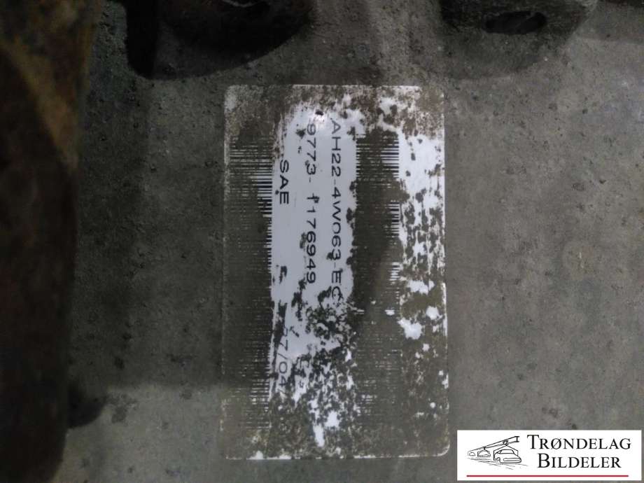 Kardang klokke bak til Land Rover Discovery 2009-2017 (Type IV)  (AH224W063EC|)