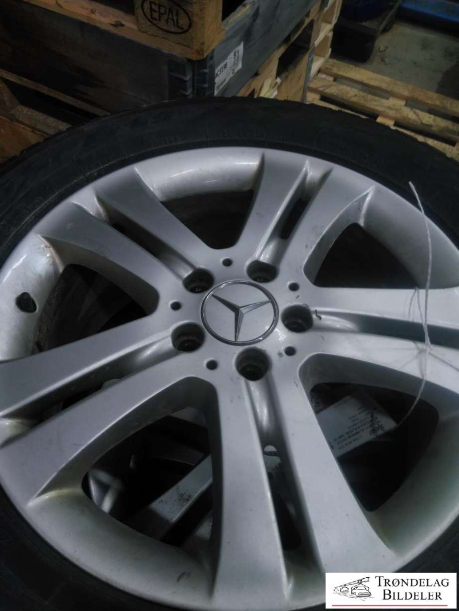 Hjulsett aluminium vinter til Mercedes R-Klasse 2006-2013 (W251) (W251) (TOYO|225/65R17 5X112 7.5JX17 ET56? CB 66.6MM|4-5MM MØNSTERDYBDE|PROD 30-20)