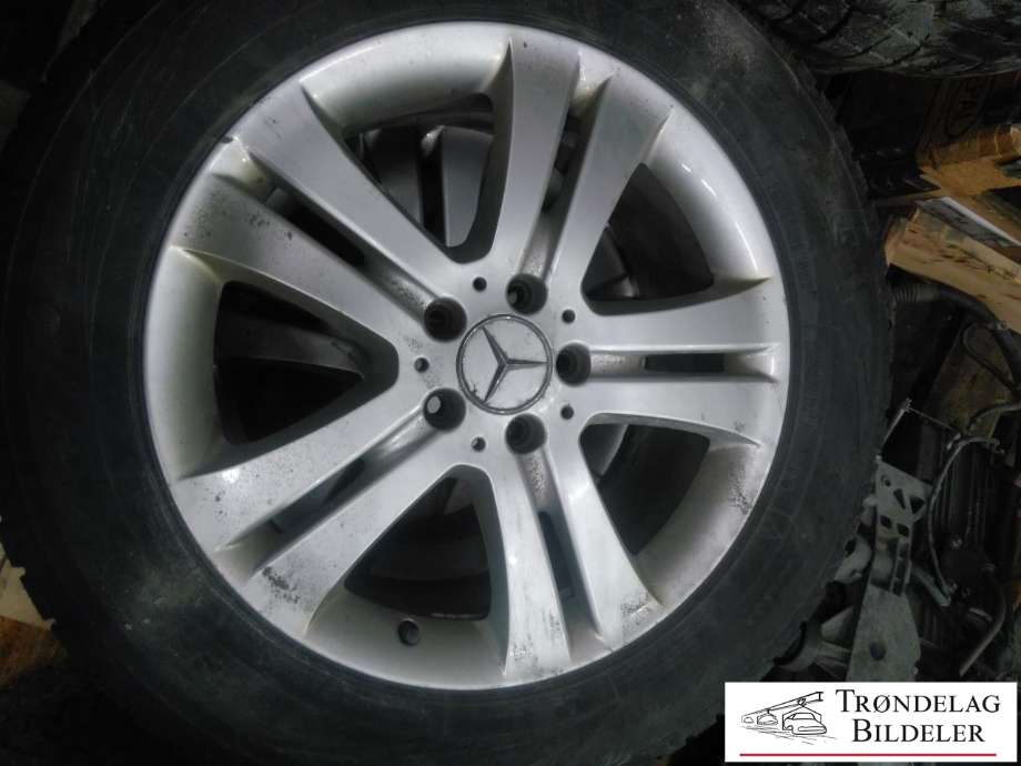 Hjulsett aluminium vinter til Mercedes R-Klasse 2006-2013 (W251) (W251) (TOYO|225/65R17 5X112 7.5JX17 ET56? CB 66.6MM|4-5MM MØNSTERDYBDE|PROD 30-20)
