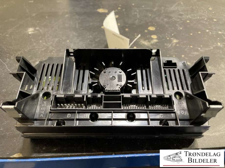 Varmeapparat betjening til Audi Q3 2011-2014 (Type I, Fase 1)  (8U0820043E|)