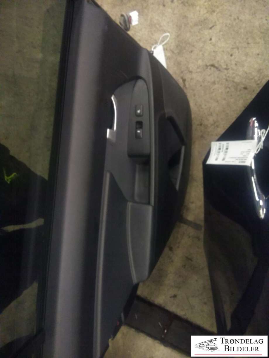 Dør venstre bak til Kia Sportage 2010-2016 (Type III)  (770033W000|770033W010|)