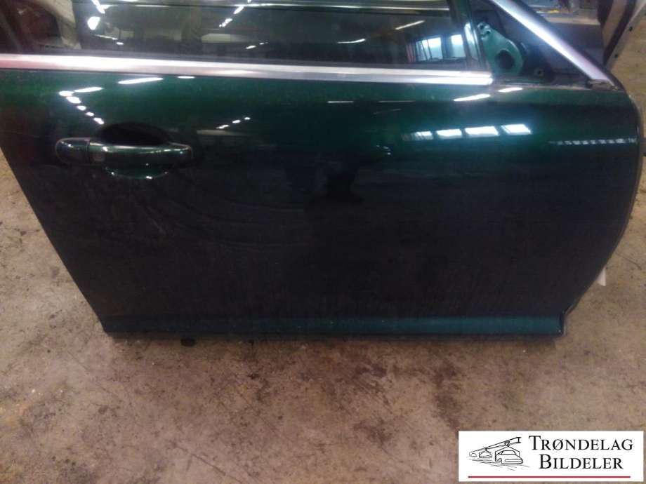 Dør høyre foran til Jaguar XF 2008-2015 (X250) (X250) (C2Z2060|8X23F20124AB|)