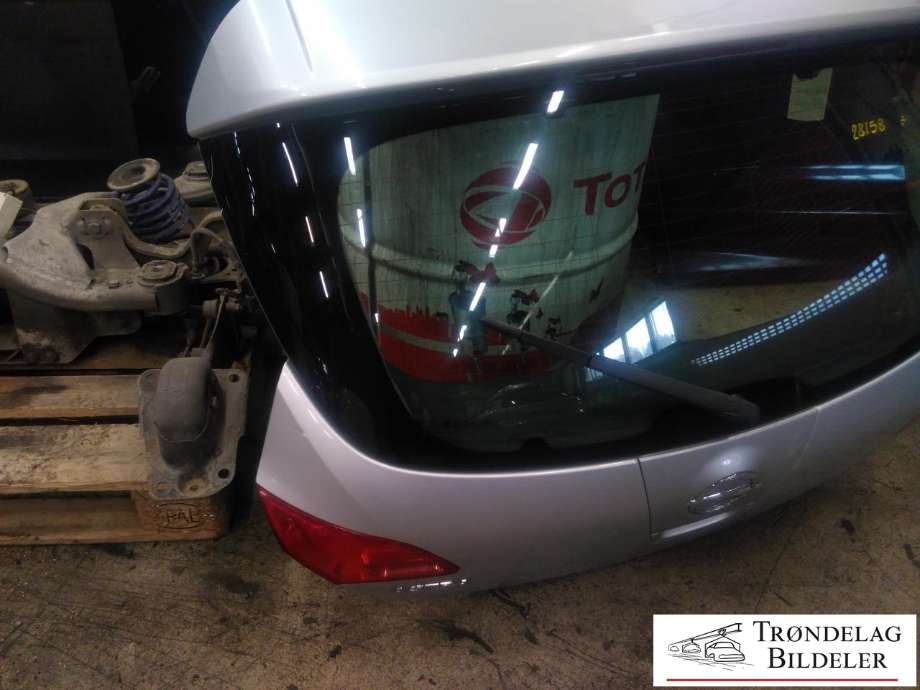Bakluke til Opel Astra J 2010-2015  (13288625|13372624|13258132)