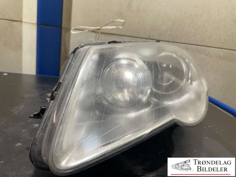 Frontlykt venstre xenon til VW Passat 2005-2010 (B6) (B6) (3C0941751K|)