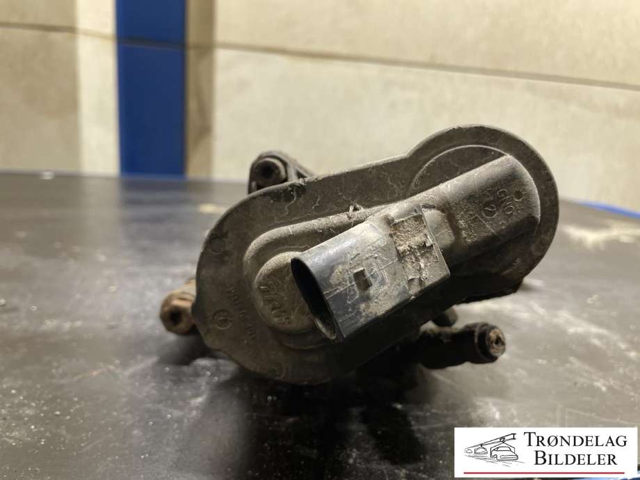 Bremsecaliper venstre bak, elektrisk til Audi Q3 2011-2014 (Type I, Fase 1)  (8K0615403E|8K0615425C|8K0998281A)