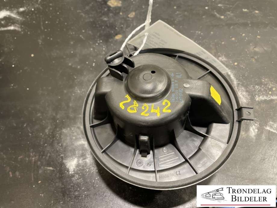 Varmeapparat motor til VW Caddy, 2010-2015 (Type III, Fase 2)  (998918 K)