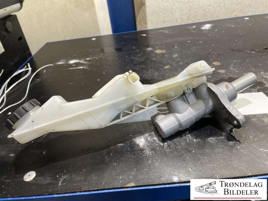 Bremsepumpe hoved til Mazda CX-5 2017-->> (Type II) (KDY34340ZA|)