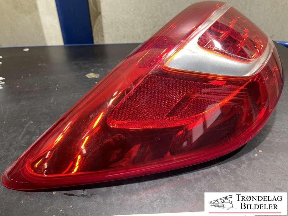 Baklykt venstre ytre til Kia Sportage 2010-2016 (Type III)  (92401 3W010|)