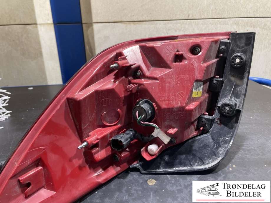 Baklykt venstre ytre til Kia Sportage 2010-2016 (Type III)  (92401 3W010|)