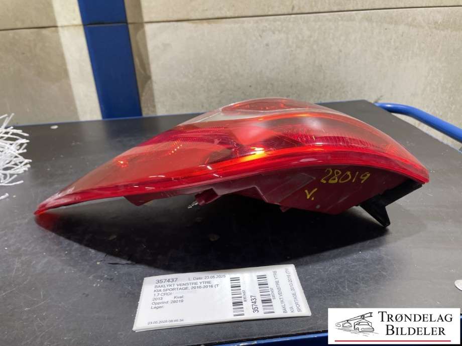 Baklykt venstre ytre til Kia Sportage 2010-2016 (Type III)  (92401 3W010|)