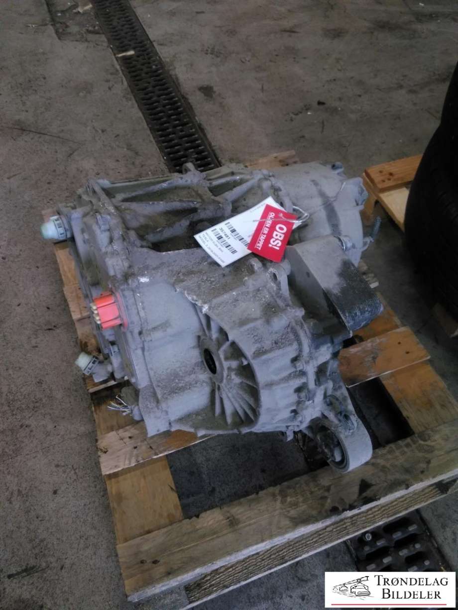 Motor elbil bak til Tesla Model 3 2018-2023 (Fase 1)  (3D5|)