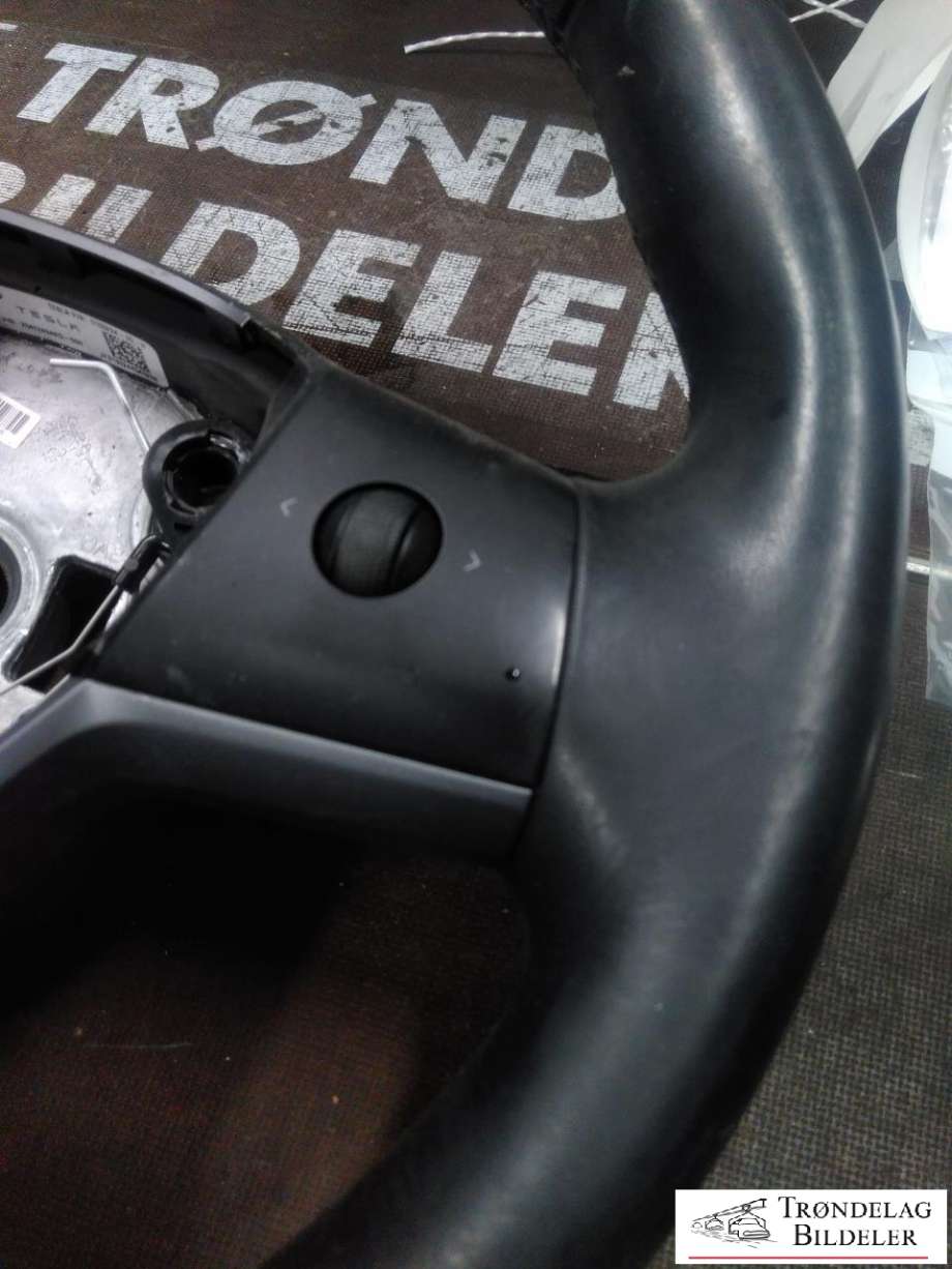 Ratt til Tesla Model 3 2018-2023 (Fase 1)  (1490214-00-C|)