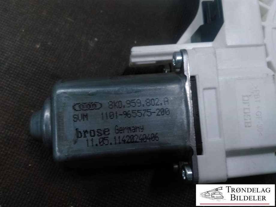 Ruteheis, kun motor, venstre foran til Škoda Superb 2008-2015 (Type II)  (8K0 959 801 A|)