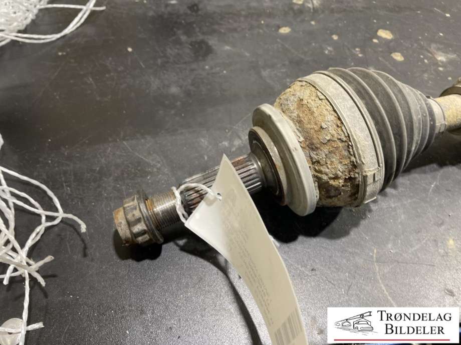 Drivaksel venstre foran til Toyota Prius 2009-2016 (Type III) (COMBI) (COMBI) (43420-47030|DW10L|43420-47031)