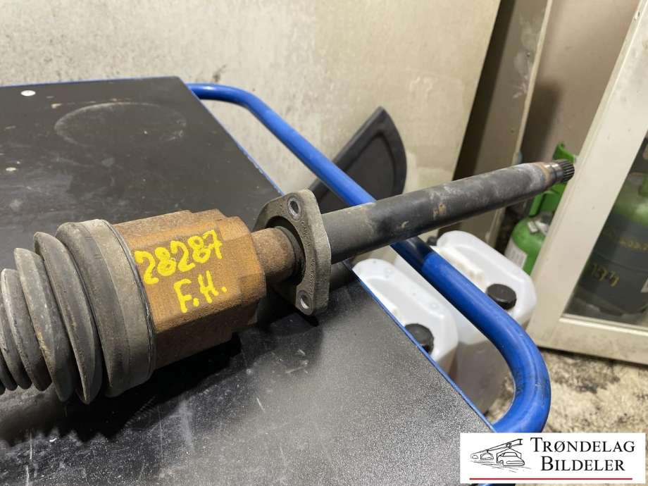 Drivaksel høyre foran til Opel Astra J 2010-2015  (13335156|13348359|95520511|95522459|A0013348359|25941|VKJC 2143|VA285RSF)