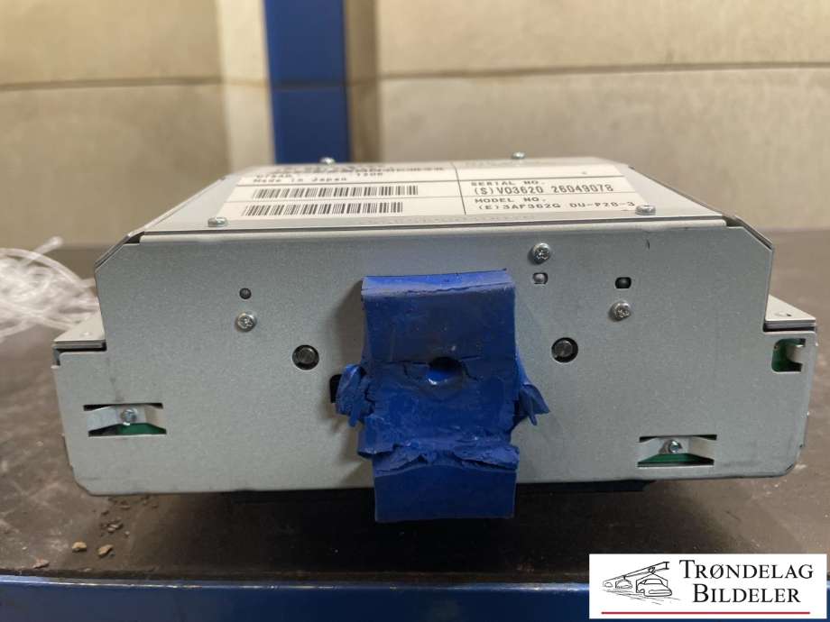 Bilstereo navigasjon skjerm til Volvo XC90 2007-2014 (Type I, Fase 2)  (30775626-1|)