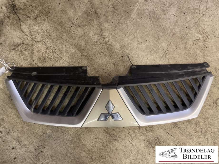 Grill til Mitsubishi Outlander 2007-2010 (Type II, Fase 1)